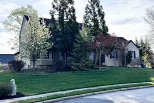 11 Orchard Dr, Harrison Township, NJ 08062 - Photo 3