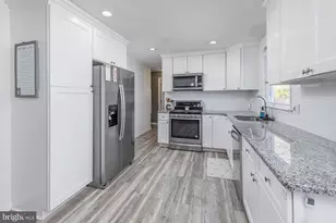 427 Birch Dr, East Greenwich Township, NJ 08056 - Photo 11