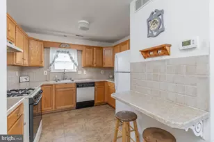 423 Country Way, East Greenwich Township, NJ 08056 - Photo 9