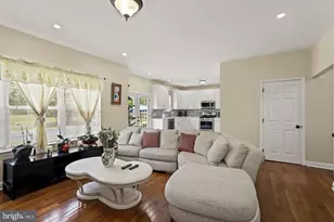 836 Rosetree Dr, Monroe Township, NJ 08094 - Photo 9