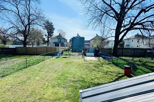 110 E Madison St, Paulsboro, NJ 08066 - Photo 5