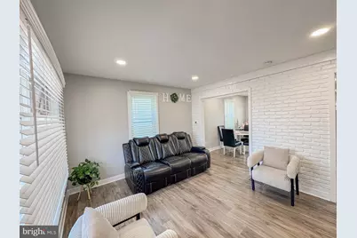 110 E Madison Street, Paulsboro, NJ 08066 - Photo 7