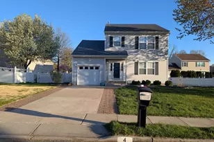 4 Tether Cir, Woodbury, NJ 08096 - Photo 1