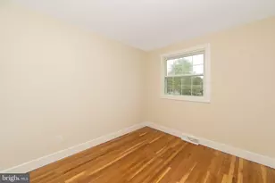 825 Lexington Ave, Washington Township, NJ 08012 - Photo 19