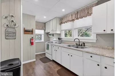 142 High Street, Woodbury, NJ 08096 - Photo 13