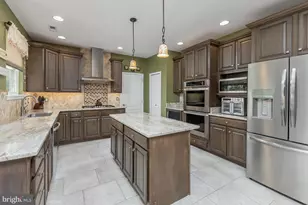 18 Morning Glory Cir, Harrison Township, NJ 08062 - Photo 7