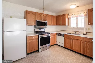 636 Caribbean Way, Monroe Township, NJ 08094 - Photo 9