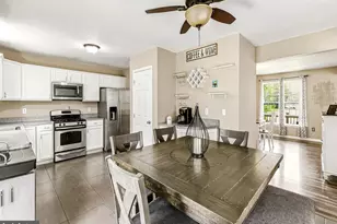 584 Lantern Way, Franklin Township, NJ 08322 - Photo 11