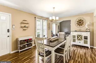 584 Lantern Way, Franklin Township, NJ 08322 - Photo 3