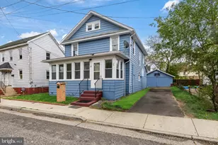 28 E Adams St, Paulsboro, NJ 08066 - Photo 3