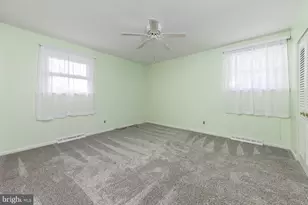 19 Fairmount Dr, Glassboro, NJ 08028 - Photo 11