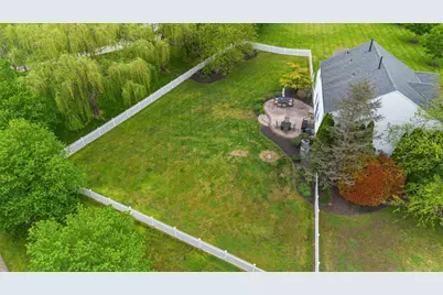 501 Squirrel Court, Harrison Township, NJ 08062 - Photo 3