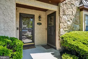 16 N Maple St, Woodbury, NJ 08096 - Photo 3