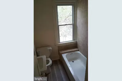 915 N Delaware Street, Paulsboro, NJ 08066 - Photo 11