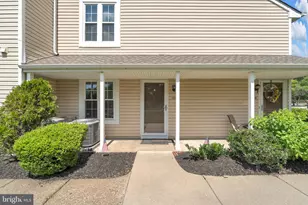 105 Devonshire Ct, Sewell, NJ 08080 - Photo 3