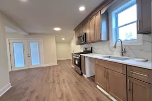 1019 N Broad St, Woodbury, NJ 08096 - Photo 1