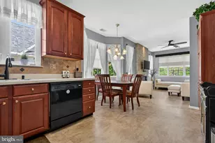 12 Pelican Pl, West Deptford, NJ 08086 - Photo 11