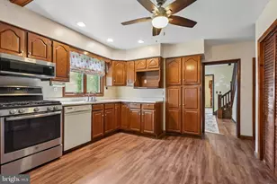 45 Carroll Ave, Monroe Township, NJ 08094 - Photo 9