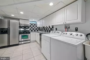 817 Lexington Ave, Washington Township, NJ 08012 - Photo 9