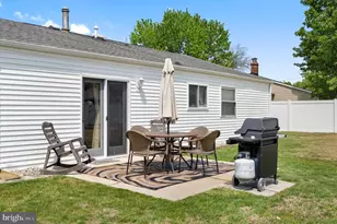 22 Arcturus Dr, Sewell, NJ 08080 - Photo 5