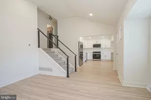 383 Montgomery Dr, Mantua, NJ 08051 - Photo 5