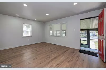 245 Nassau Avenue, Paulsboro, NJ 08066 - Photo 9