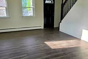 452 W Broad St, Greenwich Township, NJ 08027 - Photo 3
