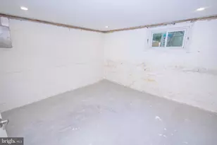 11 Sewell St, Glassboro, NJ 08028 - Photo 17