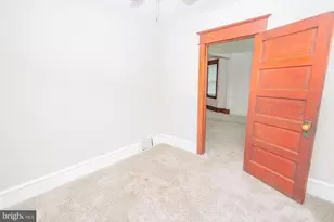 11 Sewell St, Glassboro, NJ 08028 - Photo 5