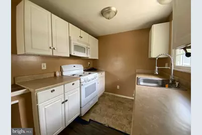 92 Elmer Street, Franklin Township, NJ 08322 - Photo 3