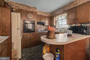 275 Essex Ave, West Deptford Township, NJ 08086 - Photo 7
