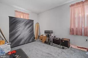 275 Essex Ave, West Deptford Township, NJ 08086 - Photo 9
