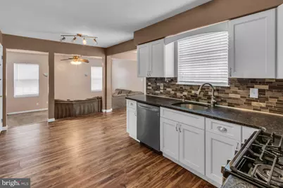 301 Platinum Court, Glassboro, NJ 08028 - Photo 15