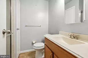 127 Devonshire Ct, Sewell, NJ 08080 - Photo 17