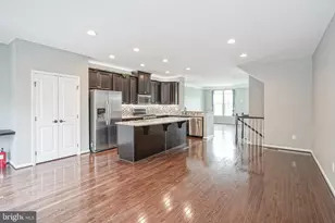 1048 Regency Pl, Sewell, NJ 08080 - Photo 5