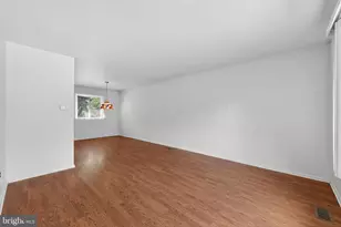 176 Golfview Dr, Sewell, NJ 08080 - Photo 5