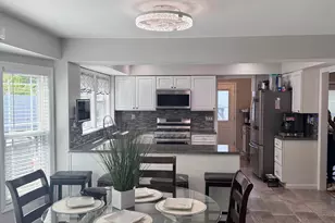 866 Hunters Dr, Woodbury, NJ 08096 - Photo 3