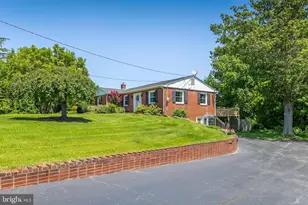 65 Paulsboro Rd, Swedesboro, NJ 08085 - Photo 5