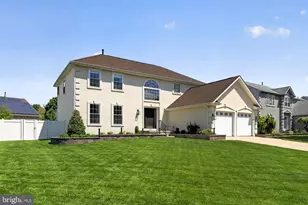 136 Betsy Ross Way, Deptford, NJ 08096 - Photo 3