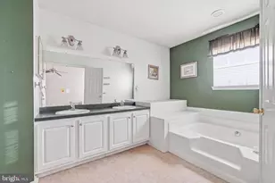 327 Allens Ln, Harrison Township, NJ 08062 - Photo 25