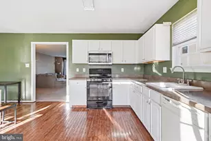 327 Allens Ln, Harrison Township, NJ 08062 - Photo 13