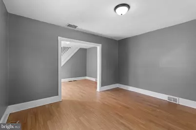 26 E Adams Street, Paulsboro, NJ 08066 - Photo 5