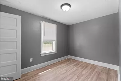 26 E Adams Street, Paulsboro, NJ 08066 - Photo 17