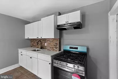 26 E Adams Street, Paulsboro, NJ 08066 - Photo 15