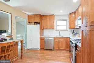 129 Karen Dr, Monroe Township, NJ 08094 - Photo 9