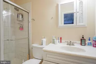 129 Karen Dr, Monroe Township, NJ 08094 - Photo 19