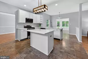 189 Aleksander Ln, East Greenwich Township, NJ 08061 - Photo 11