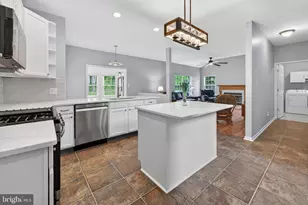 189 Aleksander Ln, East Greenwich Township, NJ 08061 - Photo 9