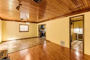 445 Trowbridge Ave, Woodbury, NJ 08096 - Photo 15