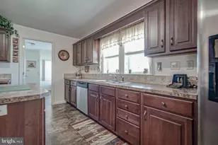 2080 Burlington Cir, Monroe Township, NJ 08094 - Photo 21